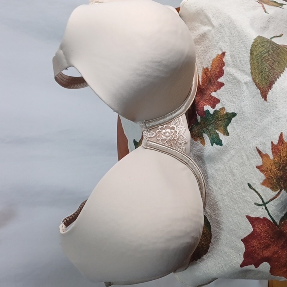 VANITY FAIR BRA UNDER WIRE DESIGN SIZE 42C